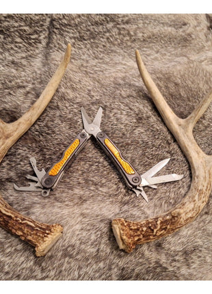 Craftsman Small Multi-tool 8 Tools (Black & Orange) Nice Tool w/ super Scissors