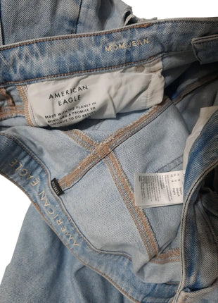 American Eagle Mom Stretch Jeans Size 18 Light Wash Blue Distressed