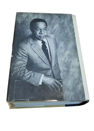 Roots: The Saga of an American Family by Alex Haley - Doubleday 1976 - w/ DJ