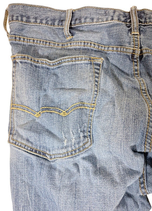 American Eagle Men's Core Flex Relaxed Straight Distressed blue jeans 38x32