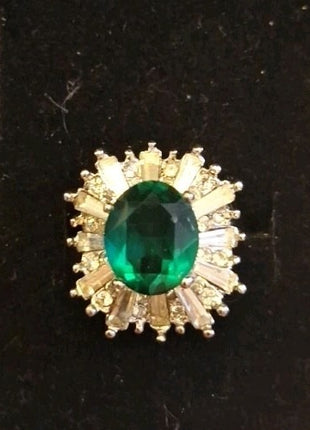 Vintage 18K HGE Cocktail Ring Faux Green Emerald and Rhinestone Cluster Size 8 A