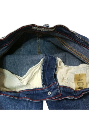 Levis Perfectly Slimming 548 Womens Bermuda Denim Shorts Size 12 Stretch Jeans