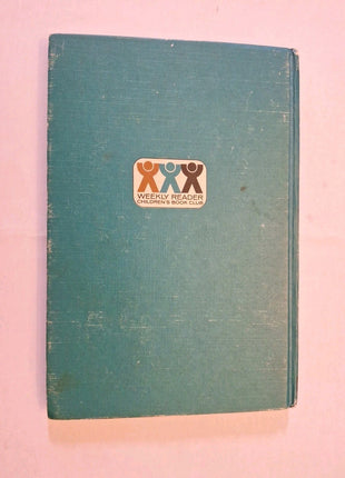 Nicolau's Prize 1967 Weekly Reader Children's Book Club Edition, Mary Jane Foltz