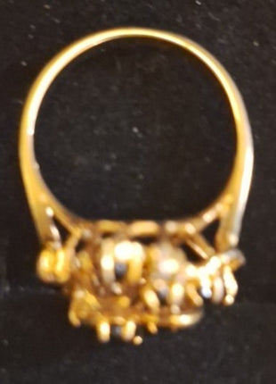 Vintage Cocktail Ring Gold Tone Faux Black Onyx Rhinestone Cluster Size 7.5