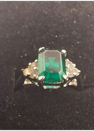 Vintage Silver Tone Dinner Ring Faux Green Emerald with Rhinestones Size 4.5