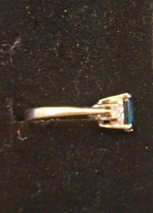 Vintage Silver Tone Dinner Ring Faux Green Emerald with Rhinestones Size 4.5