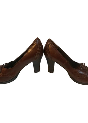 Nine West Brown Leather Heeled Pumps With Decorative Stitching & Lace Detail Size 7.5