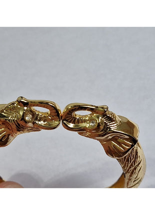 VINTAGE  DOUBLE ELEPHANT KISSING HEAD GOLD TONE CRYSTAL HINGED CUFF BRACELET